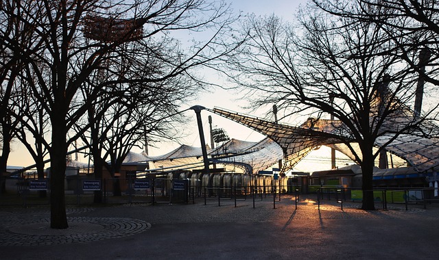 手依然保持 手依然保持